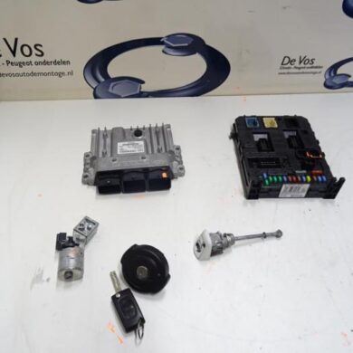 Citroen C5  Engine management computer RHH-RHHRH02 2011 1606390080