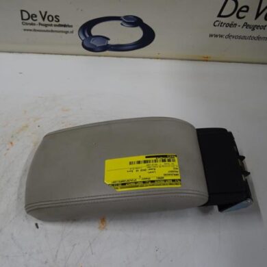 Peugeot RCZ  Armrest 2010 7591LX
