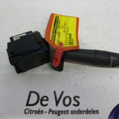 Peugeot 607 2.9 V6 24V Ruitenwis Schakelaar 2000 6239A8