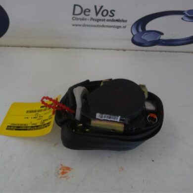 Peugeot 407  Seatbelt tensioner, right 2006 8974YK