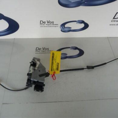 Peugeot 207 1.4 HDi Rear door lock mechanism 4-door, left 2010 9137G0