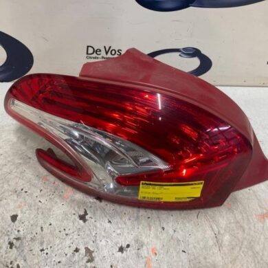 Peugeot 208 1.2 Vti 12V PureTech 82 Rücklicht links 2013 9672628280