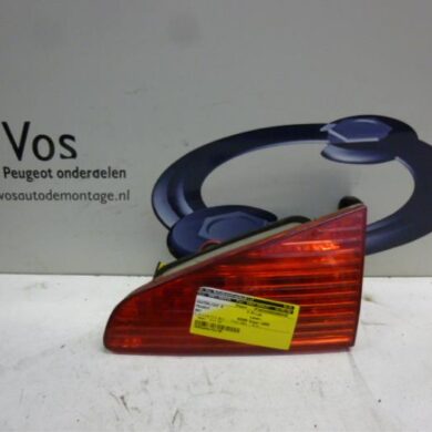 Peugeot 607 2.2 HDi 16V FAP Taillight, right 2003 6351N2