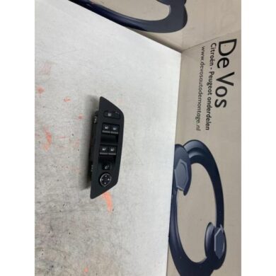 Peugeot 508 1.6 16V Hybrid 225 Multi-functional window switch 2022 98423399ZD