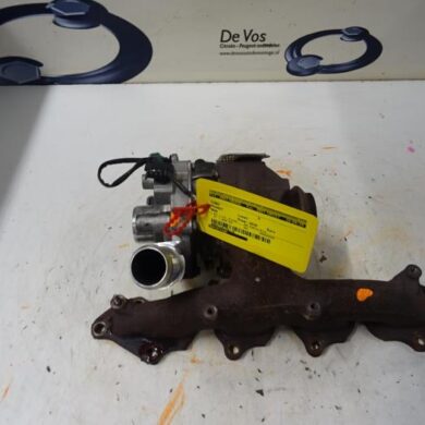 Peugeot 5008  Turbo AHX 2015 9807873180-1611284680