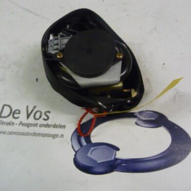 Peugeot 607 2.2 16V Seatbelt tensioner, right 2001 8974CE
