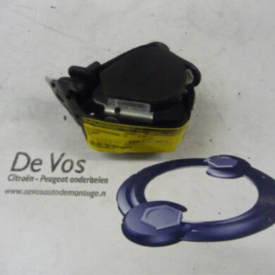 Peugeot 308 1.6 16V THP 150 Rear seatbelt, left 2008 8975T8