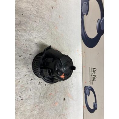 Citroen DS3  Heating and ventilation fan motor 2013 6441CS