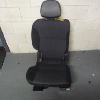 Peugeot 4007 2.2 HDiF 16V Rear bench seat 2007