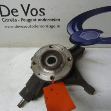 Citroen C4 1.6 HDi 16V Knuckle, front left 2005 1606630980-364684