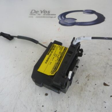 Peugeot 308  Deurslot Mechaniek 4Deurs rechts-achter 2016 9810310080