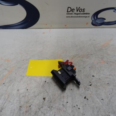 Citroen C4 Picasso  Parking brake switch 9HP-9HP9H06 2014 98014489ZD