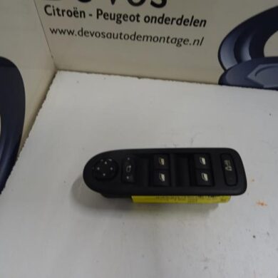 Peugeot 308  Multi-functional window switch 2010 649026