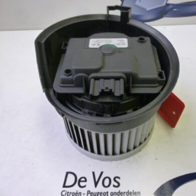 Peugeot 407 3.0 V6 24V VVT Heating and ventilation fan motor 2004 6441S3