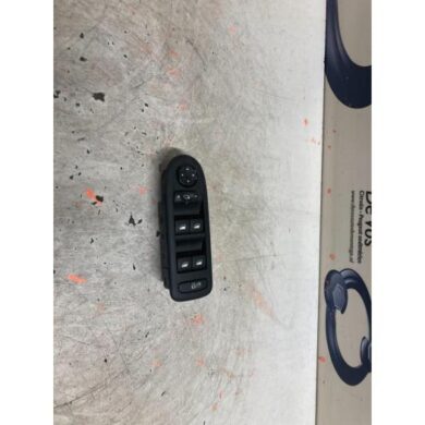 Peugeot 508 1.6 THP 16V Multi-functional window switch 2013 98026370ZD