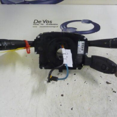Peugeot 207  Steering column stalk 2009 6242ZJ