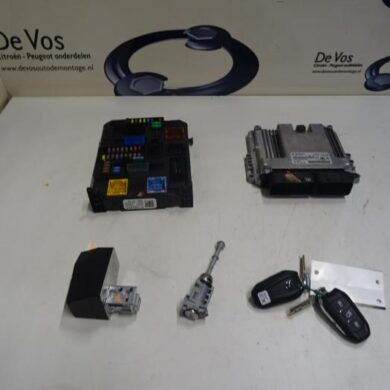 Citroen C5 Aircross 1.6 Turbo 180 16V Engine management computer 5GF-5GF5G06 2019 1637322780