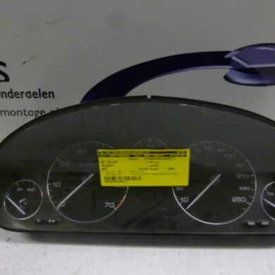 Peugeot 607 2.0 16V Odometer KM 2001 6106A2