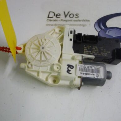 Peugeot 407 2.0 16V Door window motor 2006 9222Y9