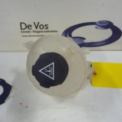 Peugeot 3008 1.6 HDiF 16V Expansion vessel 2011 1323X6