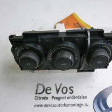 Peugeot 308 1.6 HDi 16V Heater control panel 2010 6452G1