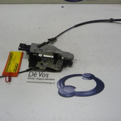 Peugeot 207  Front door lock mechanism 4-door, right 2009 9135W9