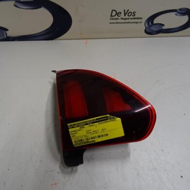Peugeot 2008  Achterlicht links 2019 9814758480