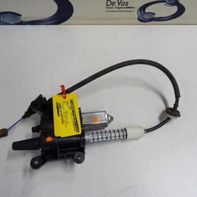 Citroen DS4  Handrem motor 9HD-9HD9H05 2014 470217