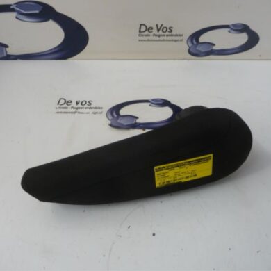 Citroen C4 Picasso  Armleuning 2013 8831C7