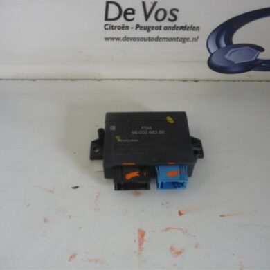 Peugeot 5008  PDC Module 2013 6590LK-1607733280