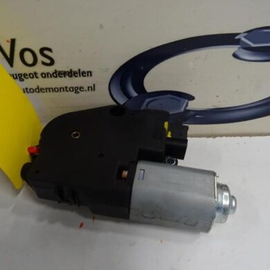 Peugeot 3008  Sunroof motor 2014 8401WH