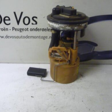 Citroen Xantia 1.8i X,SX Electric fuel pump LFZ 1994 96107921