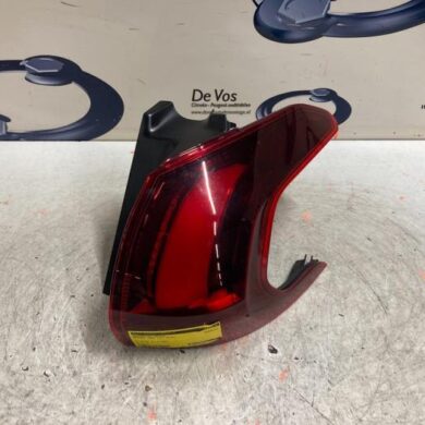 Peugeot 2008 1.2 12V e-THP PureTech 110 Achterlicht rechts 2018 9814745980-9826730380