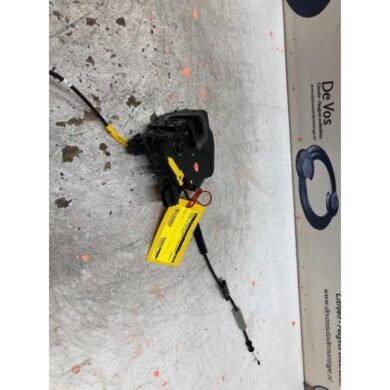 Citroen C4 1.2 PureTech 130 12V Deurslot Mechaniek 4Deurs links-achter 2021 9832788680