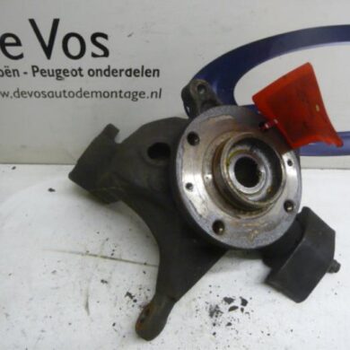 Citroen C5 2.0 HPi 16V Knuckle, front right 2002 364764