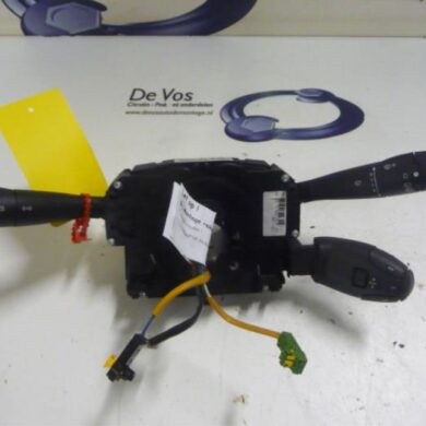 Peugeot 207  Steering column stalk 2008 624258