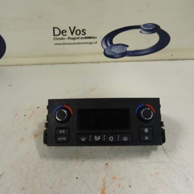 Peugeot 207  Heater control panel 2011 6452R4