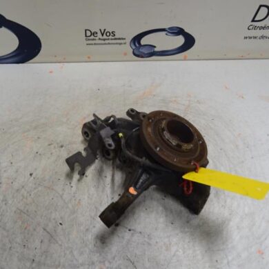 Peugeot 308  Fusee rechts-voor 2016 1610138080-1647857080