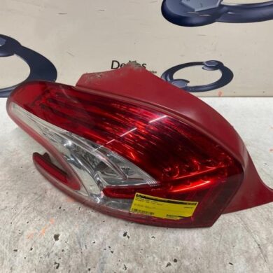Peugeot 208 1.0 Vti 12V PureTech Taillight, left 2013 9672628280