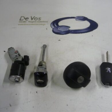 Peugeot 208  Set of cylinder locks (complete) 2012 1608094980