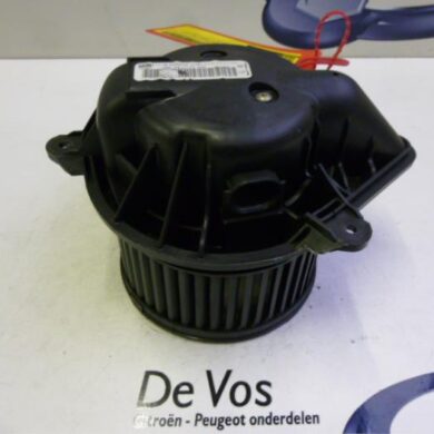 Peugeot 607 2.2 HDi 16V FAP Heating and ventilation fan motor 2004 6441K9