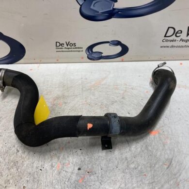 Peugeot 5008  Intercooler hose AH01 2019 9815433880