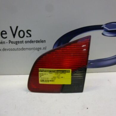 Peugeot 406 1.8 16V Achterlicht rechts 1998 6351H6