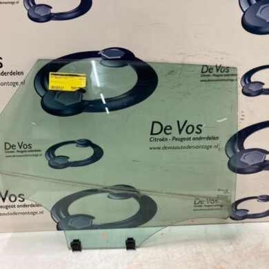 Opel Grandland X  Rear door window 4-door door, rear right 2021 YP00076680