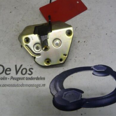 Citroen Berlingo  Deurslot Mechaniek 4Deurs rechts-achter 2000 913877