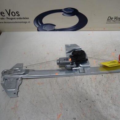 Peugeot Partner 1.6 BlueHDi 100 Window mechanism 4-door, front right 2018 9222EQ