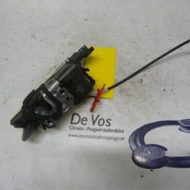Citroen C5  Door lock mechanism 4-door, front left 2009 9135HN-9135CW