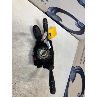 Peugeot 208 1.2 Vti 12V PureTech 82 Steering column stalk 2016 98154494ZD