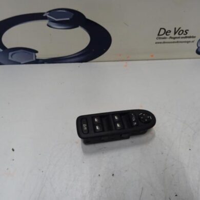 Peugeot 308  Combischakelaar ramen 2011 649026