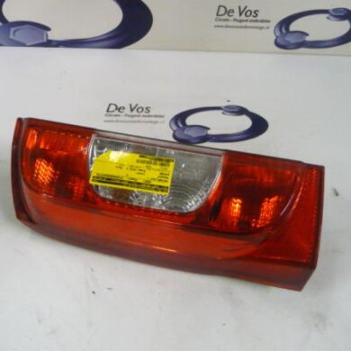 Peugeot Bipper 1.4 HDi Achterlicht links 2010 6350EV